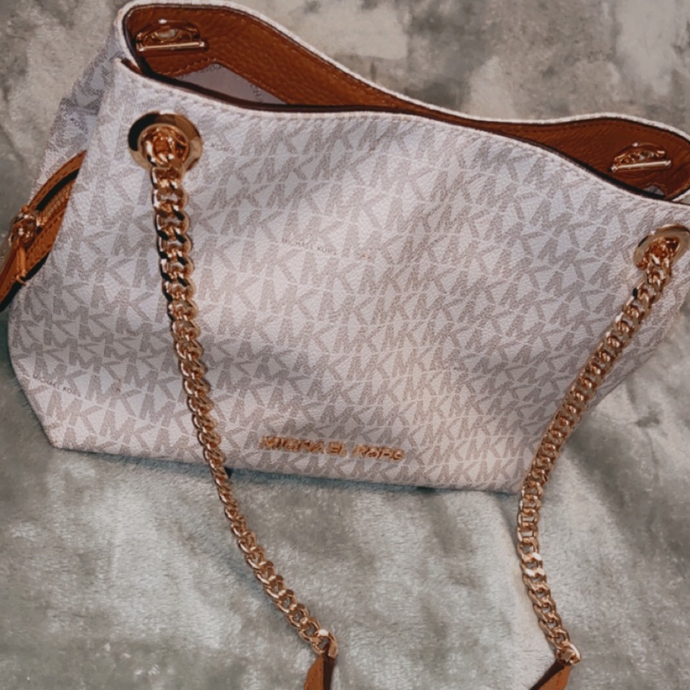 Michael Kors purse don’t use anymore